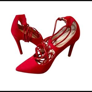 ✨ 3 items for 15% off bundle ✨ Red tie up heels